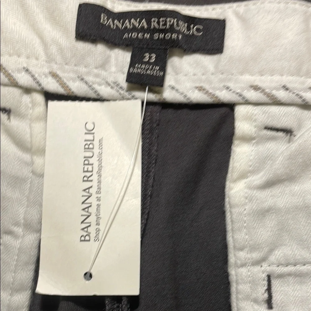 Banana Republic Men’s Aiden Shorts. Color Dark Gray, Size 33, Retail $55. NWT.